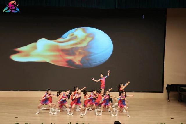 下载乐鱼体育APP-关于传统民族舞蹈与运动融合表演，文化体育双丰收的信息