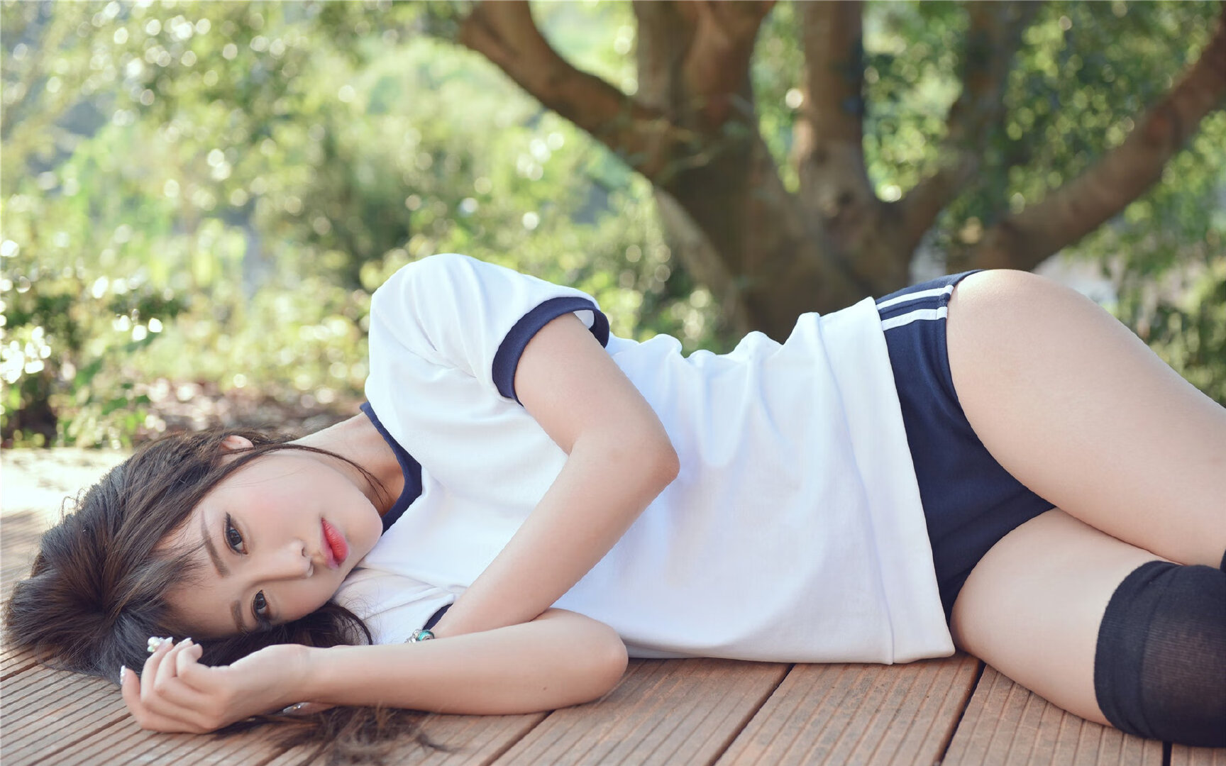 战术风格逐步过渡至“快、小、灵”