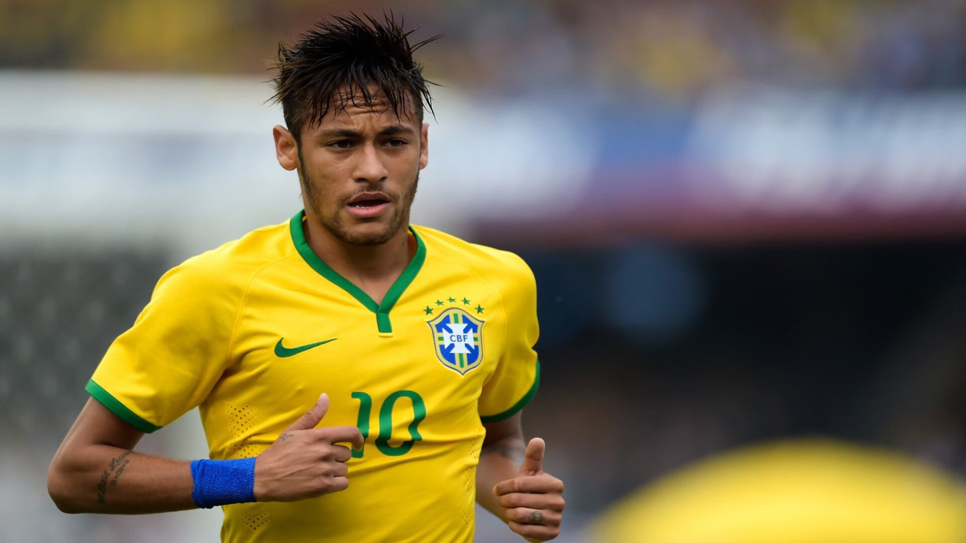 _国际耐力赛：跑者挑战极限距离_，耐力跑及格线成绩