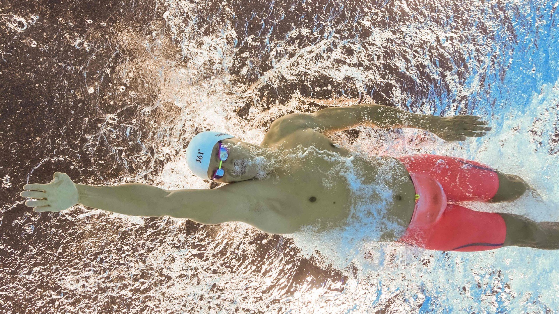 逆境奋战:球队在困难时刻的拼搏精神,逆境中奋起