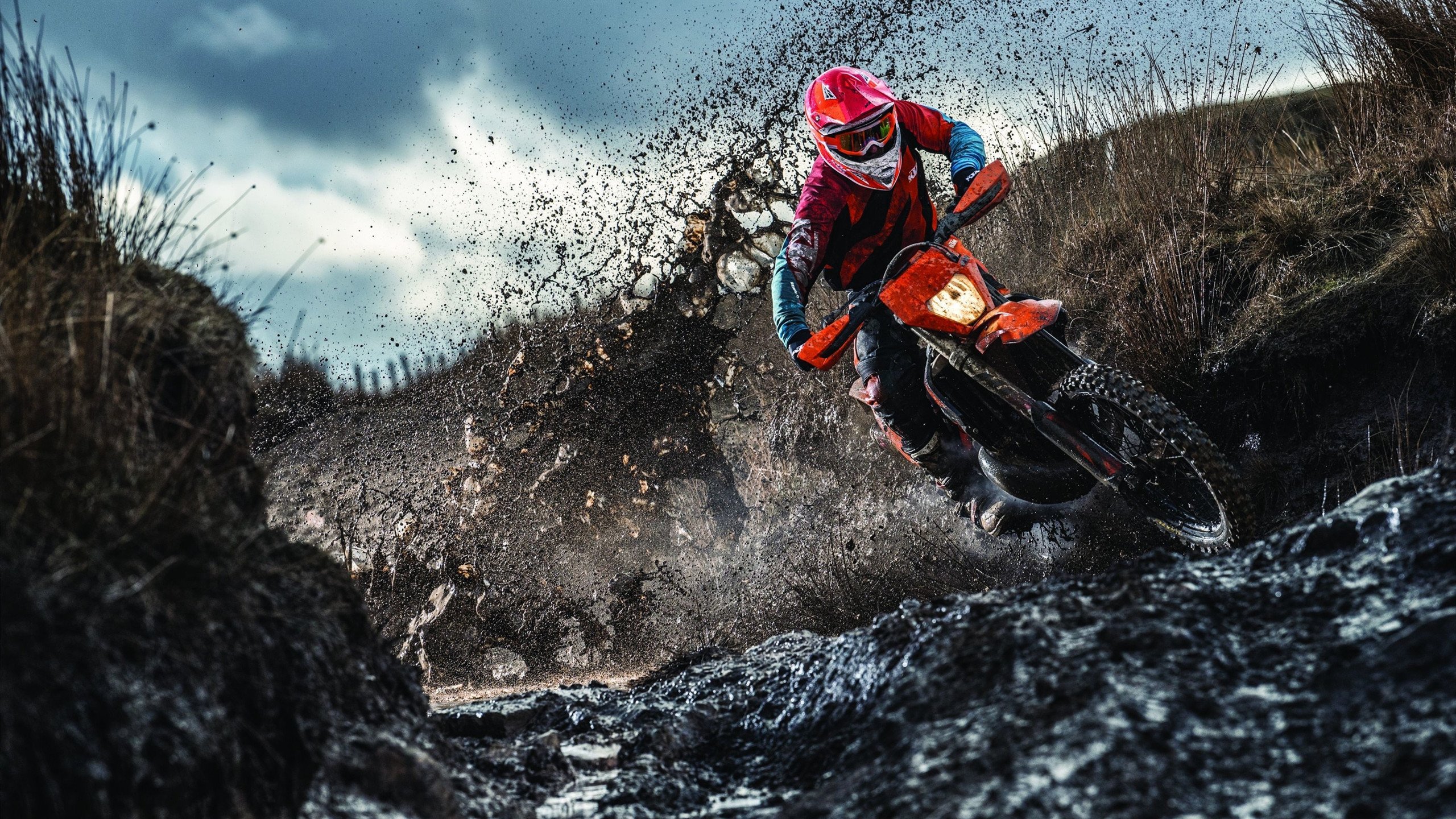 逆境奋战:球队在困难时刻的拼搏精神,逆境中奋起